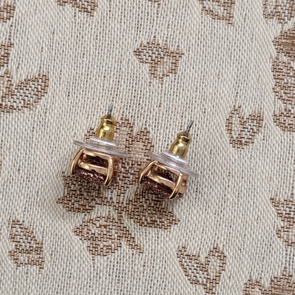 ⚡FREE W BUNDLE⚡ Earrings - Sparkly Studs - Picture 5 of 6